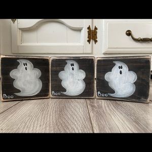 Rustic farmhouse Halloween ghosts